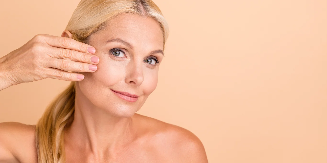 closeup photo of natural beauty aged lady w closeup photo of natural beauty aged lady w